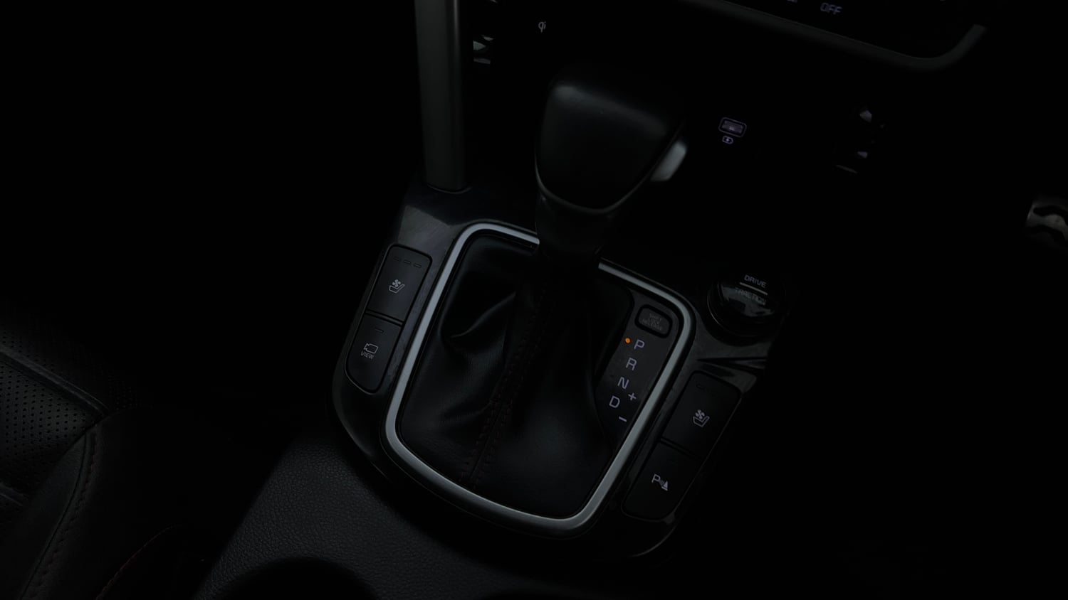 Used 2021 Kia Seltos GTX Plus AT 1.5 Diesel Diesel Automatic interior GEAR  KNOB VIEW