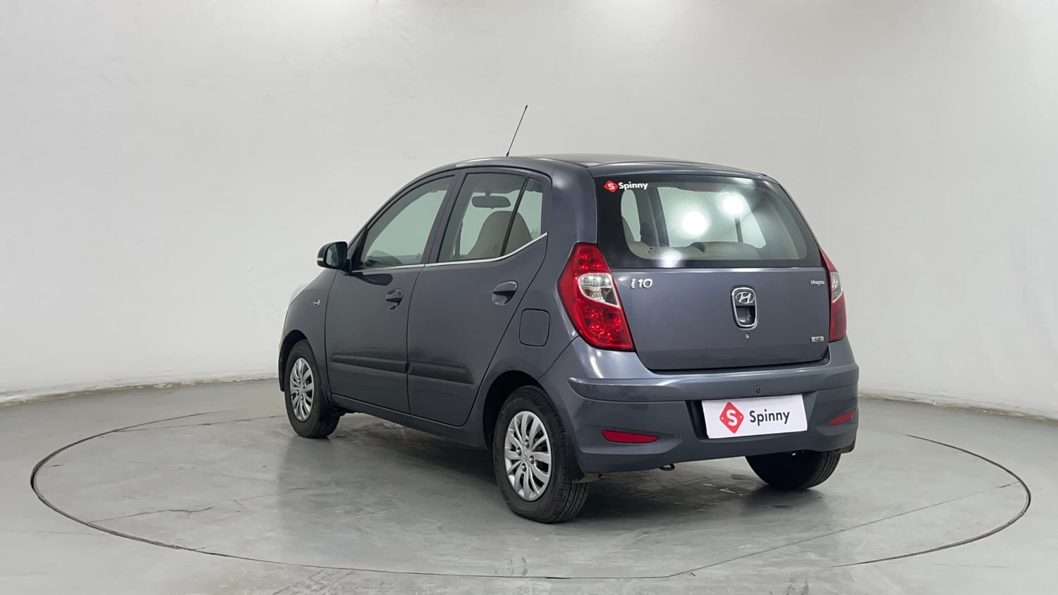 Used 2013 Hyundai i10 Magna 1.2 CNG (Outside Fitted) Cng Manual exterior LEFT REAR CORNER VIEW