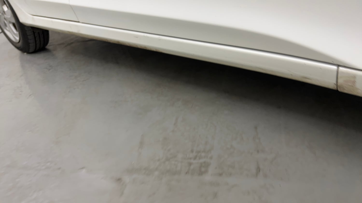Used 2016 Honda City VX Petrol Manual dents MINOR DENT