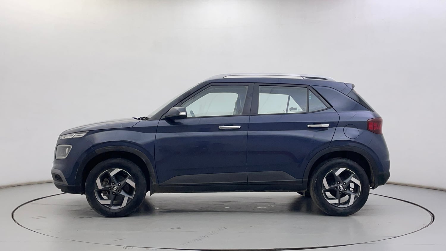 Used 2019 Hyundai Venue SX Plus 1.0 Turbo DCT Petrol Automatic exterior LEFT SIDE VIEW