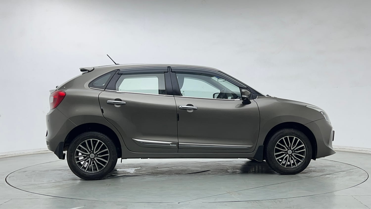 Used 2020 Maruti Suzuki Baleno Delta Petrol Manual exterior RIGHT SIDE VIEW
