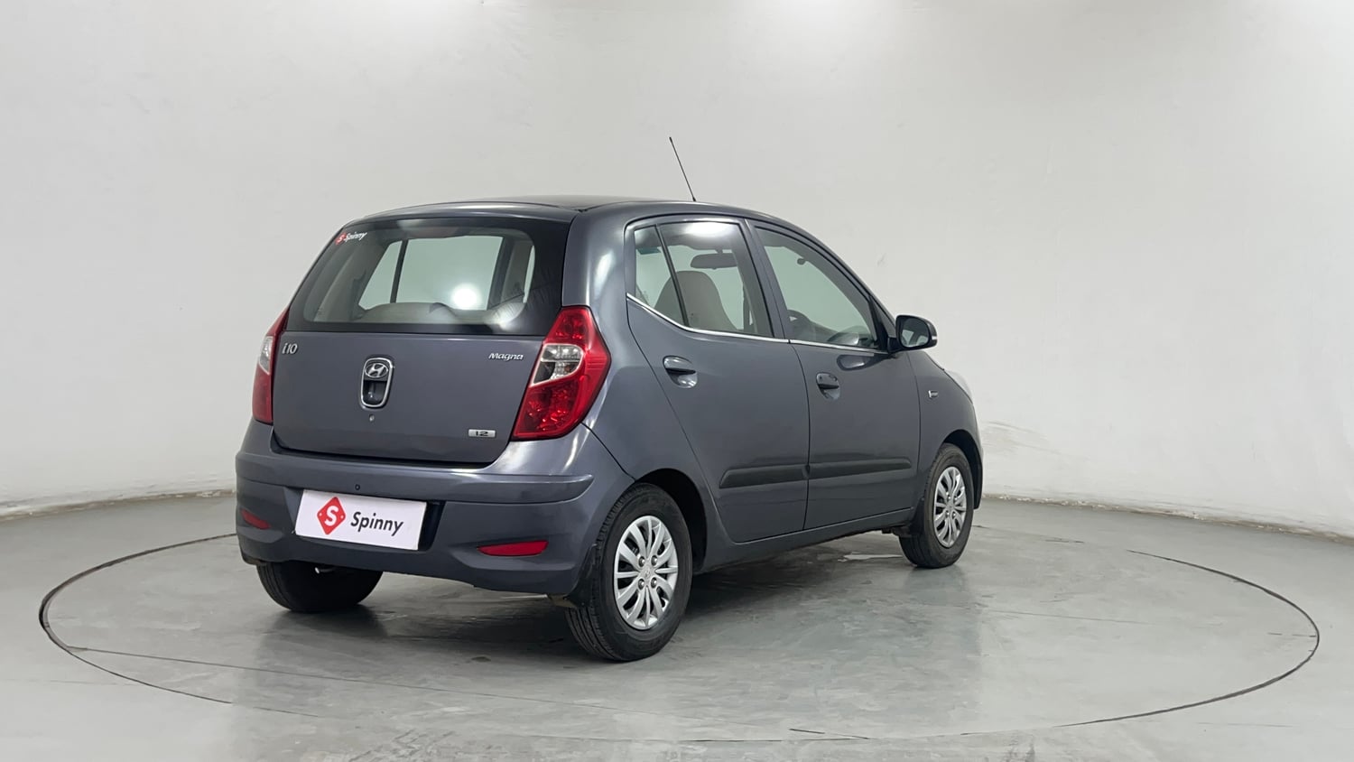 Used 2013 Hyundai i10 Magna 1.2 CNG (Outside Fitted) Cng Manual exterior RIGHT REAR CORNER VIEW