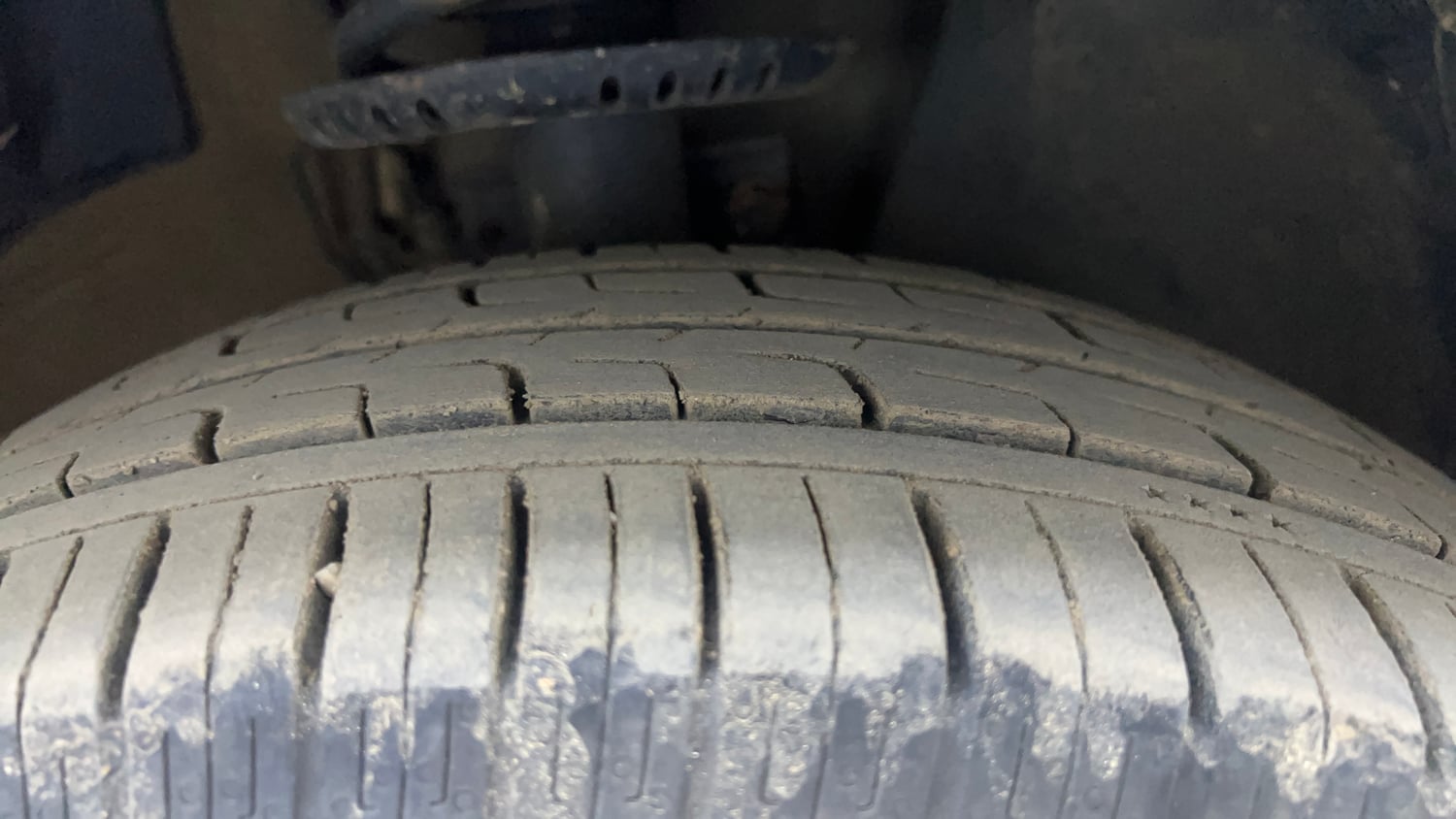 Used 2020 Skoda Rapid Active 1.6 MPI Petrol Manual tyres RIGHT FRONT TYRE TREAD VIEW