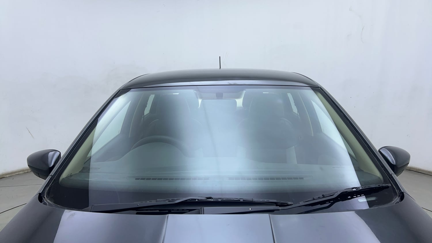 Used 2020 Skoda Rapid Active 1.6 MPI Petrol Manual exterior FRONT WINDSHIELD VIEW