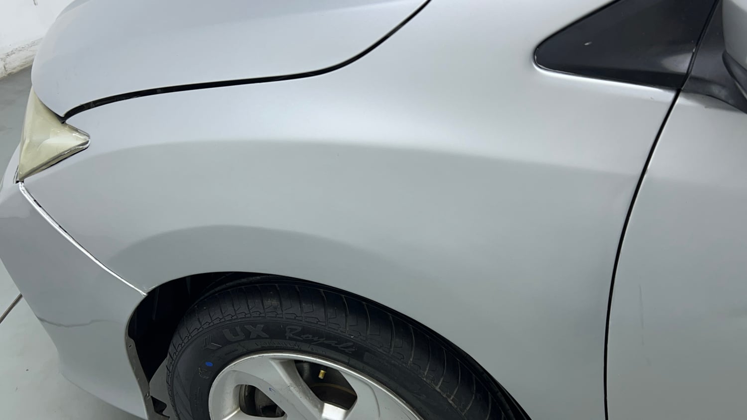 Used 2016 Honda City V Petrol Manual dents MINOR DENT