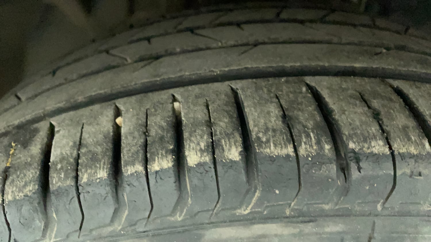 Used 2017 Ford EcoSport Titanium 1.5L TDCi Diesel Manual tyres LEFT FRONT TYRE TREAD VIEW