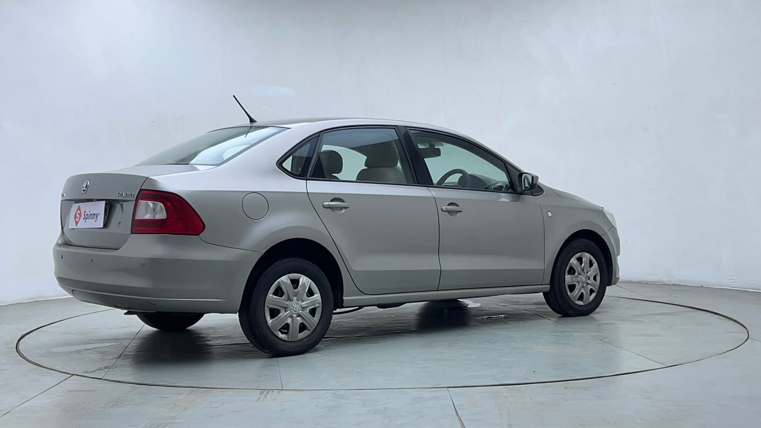 Used 2014 Skoda Rapid 1.6 MPI Ambition Plus Petrol Manual exterior RIGHT REAR CORNER VIEW
