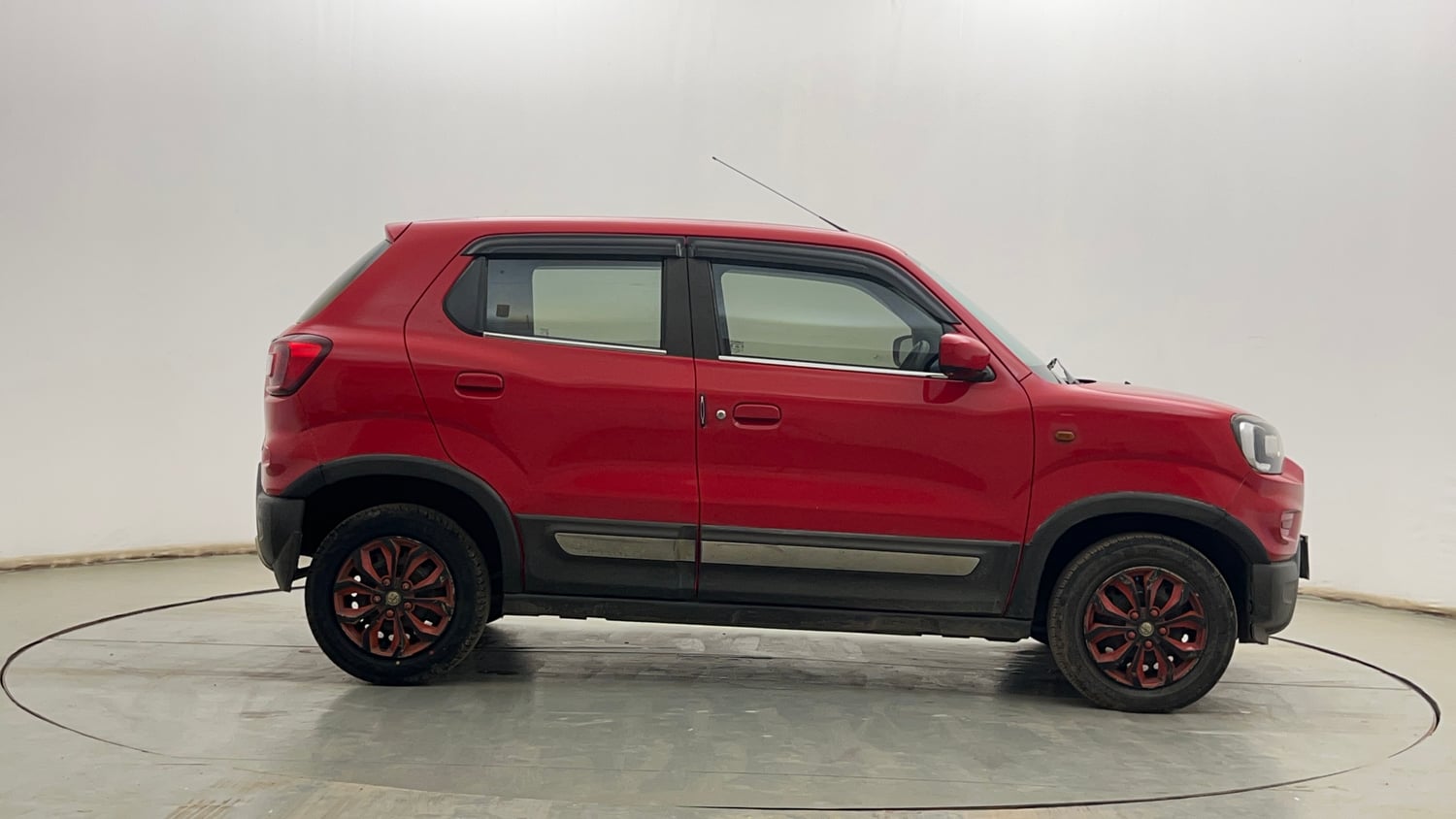 Used 2020 Maruti Suzuki S-Presso VXi Plus Petrol Manual exterior RIGHT SIDE VIEW
