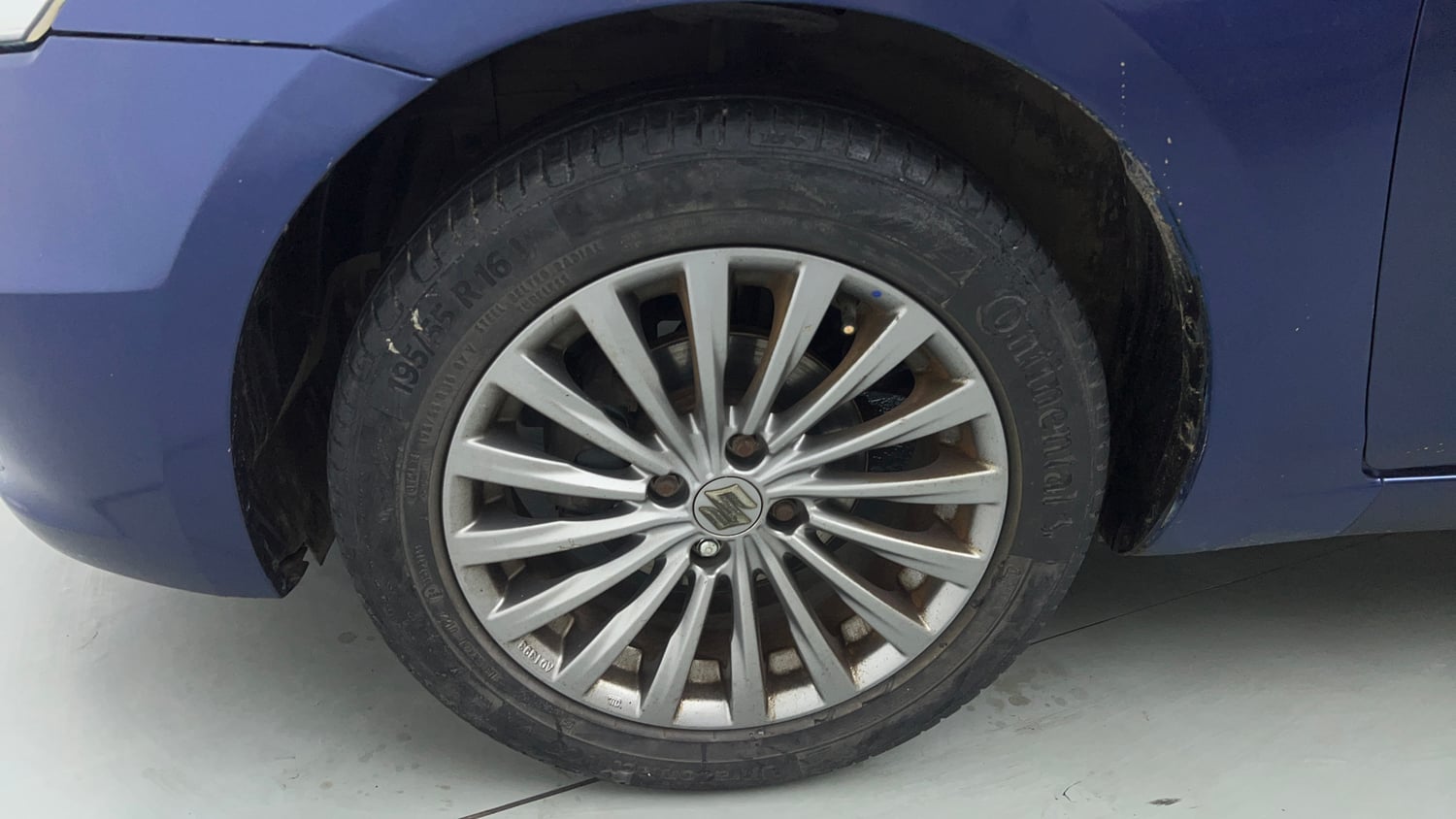 Used 2017 Maruti Suzuki Ciaz Alpha 1.4 MT Petrol Manual tyres LEFT FRONT TYRE RIM VIEW
