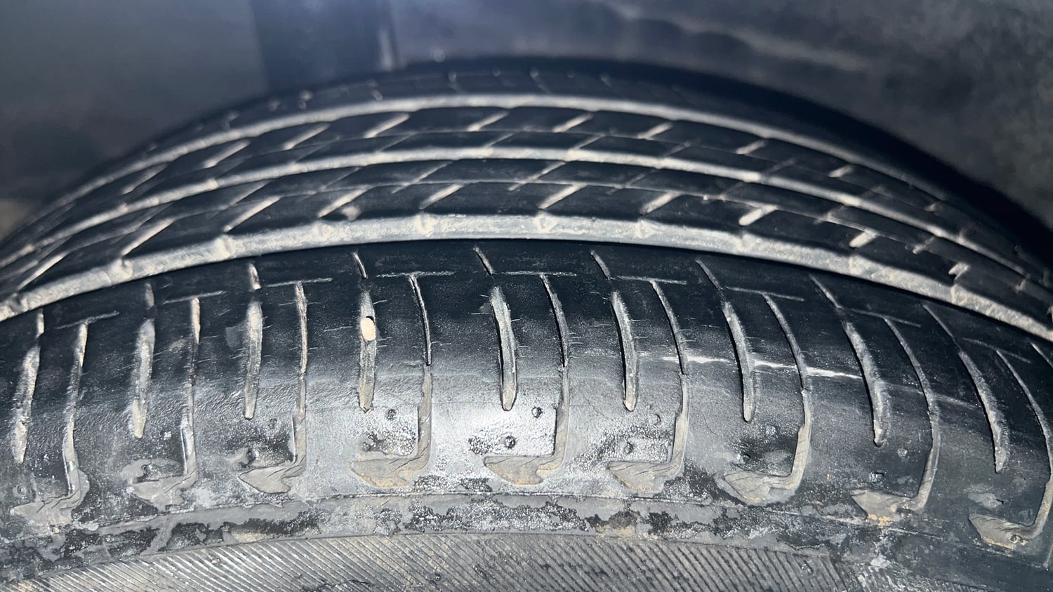 Used 2022 Honda City ZX CVT Petrol Petrol Automatic tyres RIGHT REAR TYRE TREAD VIEW