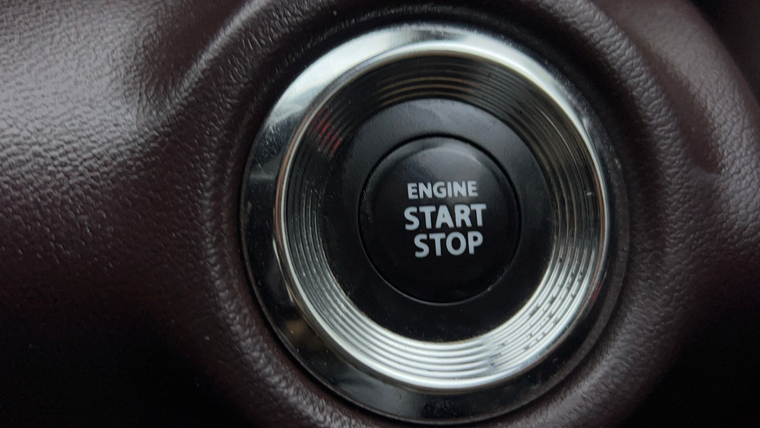 Used 2024 Maruti Suzuki Grand Vitara Delta Smart Hybrid Petrol Manual top_features Keyless start