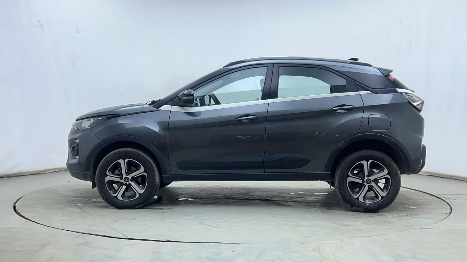 Used 2023 Tata Nexon XZ Plus Diesel Diesel Manual exterior LEFT SIDE VIEW