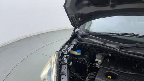 Used 2014 Maruti Suzuki Wagon R LXI CNG Cng Manual engine ENGINE RIGHT SIDE HINGE & APRON VIEW