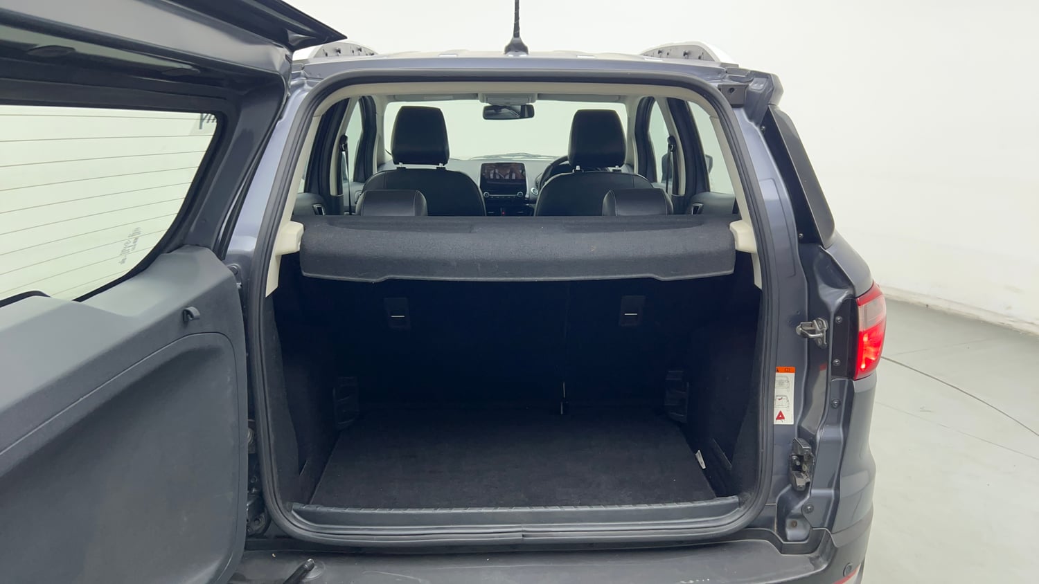 Used 2018 Ford EcoSport Titanium + 1.5L Ti-VCT AT Petrol Automatic interior DICKY INSIDE VIEW