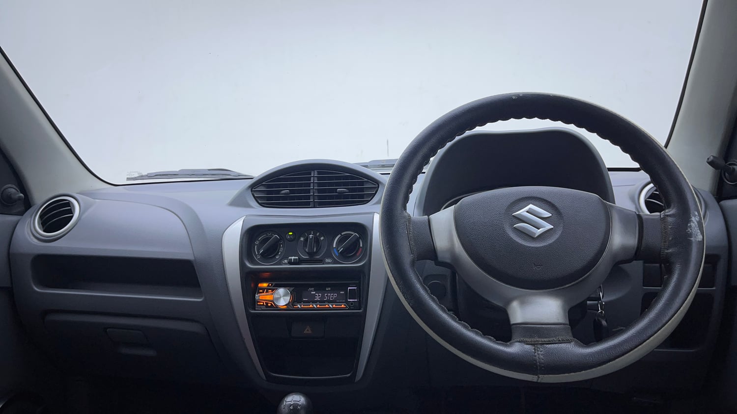 Used 2015 Maruti Suzuki Alto 800 Lxi Petrol Manual interior DASHBOARD VIEW