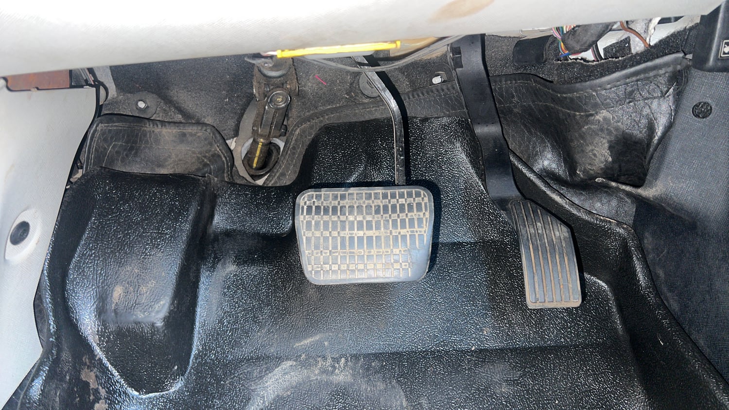 Used 2020 Tata Nexon XZA Plus (S) Petrol Automatic interior PEDALS VIEW