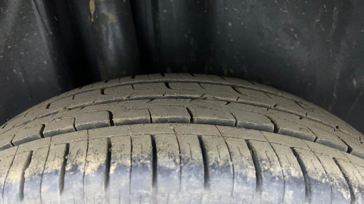 Used 2020 Skoda Rapid Active 1.6 MPI Petrol Manual tyres RIGHT REAR TYRE TREAD VIEW
