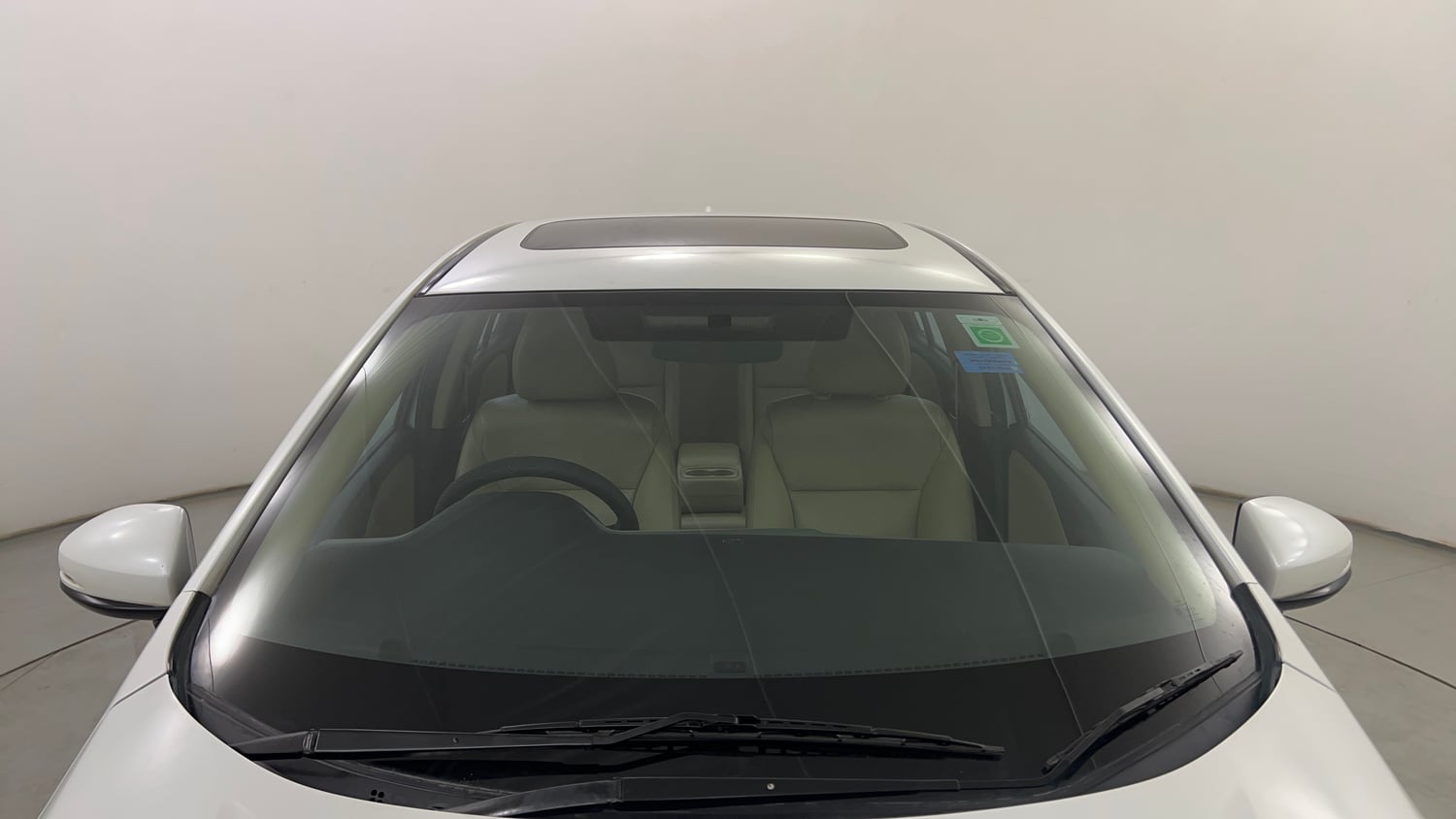 Used 2016 Honda City VX Petrol Manual exterior FRONT WINDSHIELD VIEW