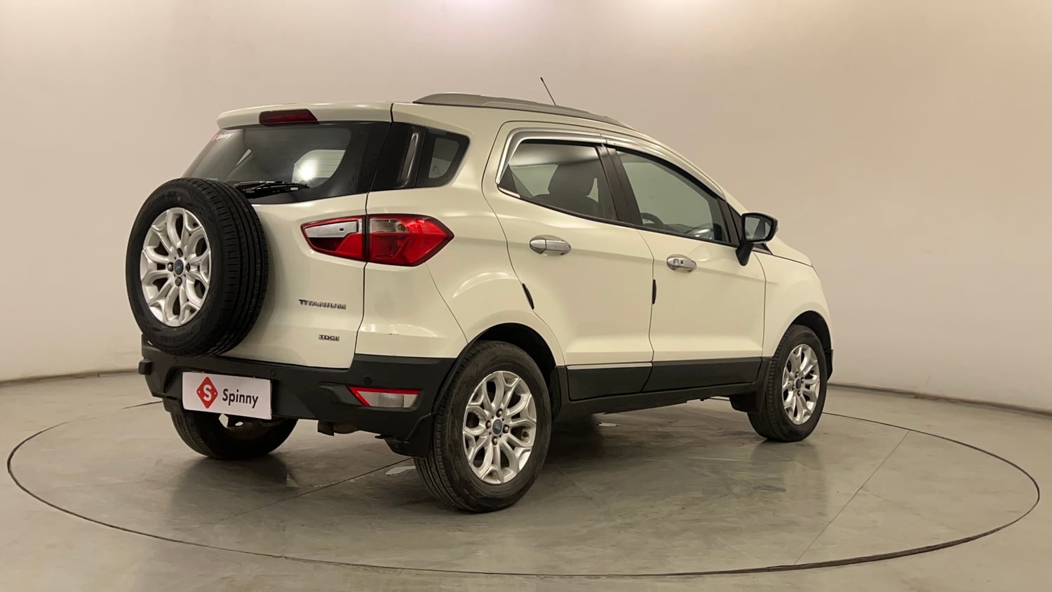 Used 2015 Ford EcoSport Titanium 1.5 TDCi (Opt) Diesel Manual exterior RIGHT REAR CORNER VIEW