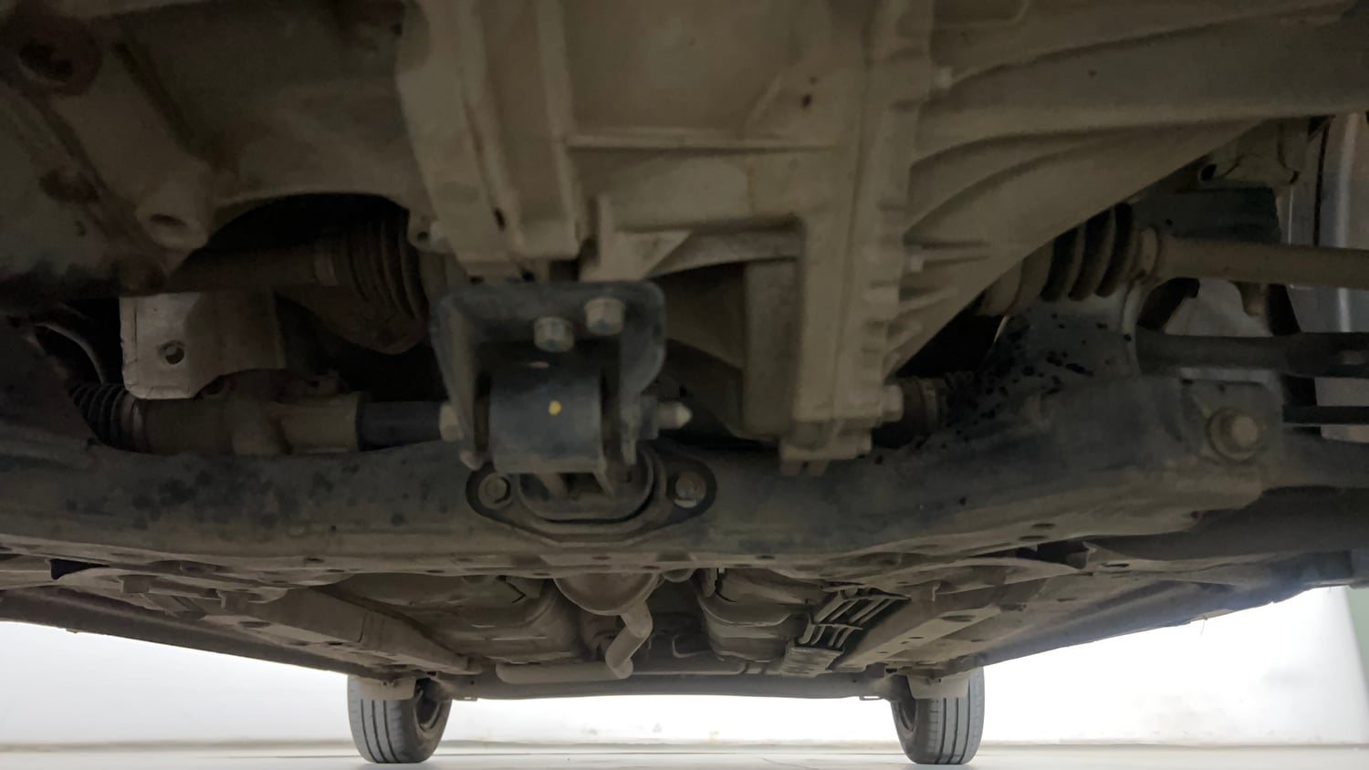 Used 2024 Hyundai Exter S 1.2 MT Petrol Manual extra FRONT LEFT UNDERBODY VIEW