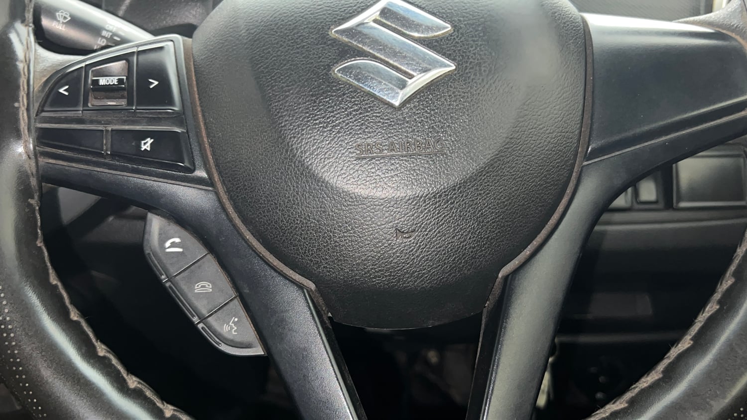 Used 2020 Maruti Suzuki S-Presso VXi Plus Petrol Manual top_features Airbags