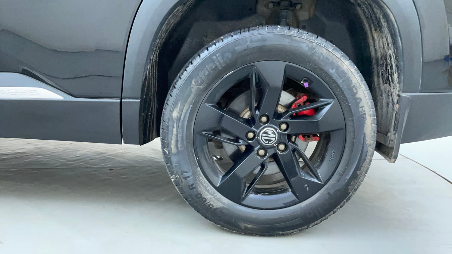 Used 2021 MG Motors Hector Shine 1.5 Petrol Turbo CVT Petrol Automatic tyres LEFT REAR TYRE RIM VIEW