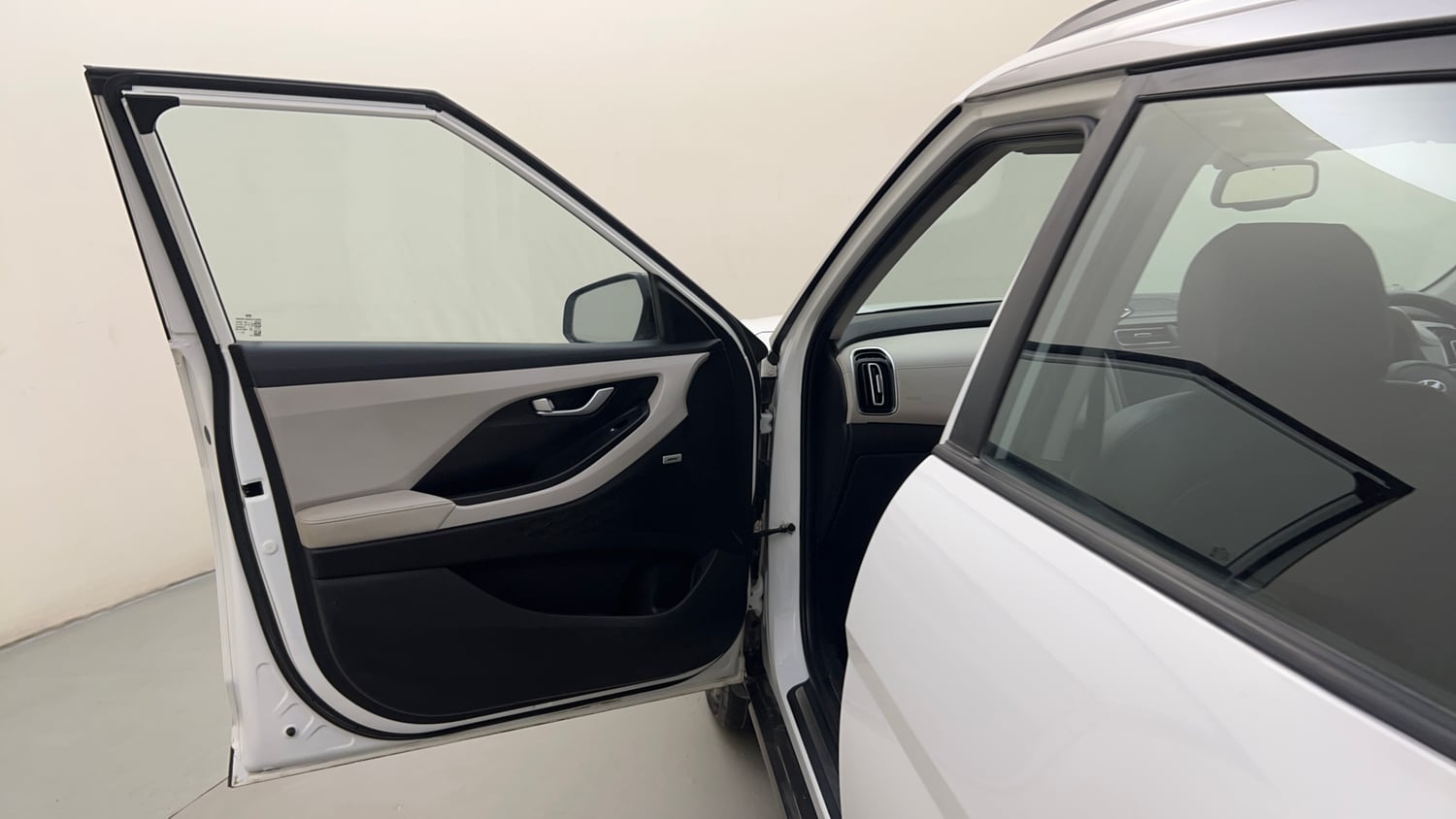 Used 2021 Hyundai Creta SX (O) 1.5 Diesel Automatic Diesel Automatic interior LEFT FRONT DOOR OPEN VIEW