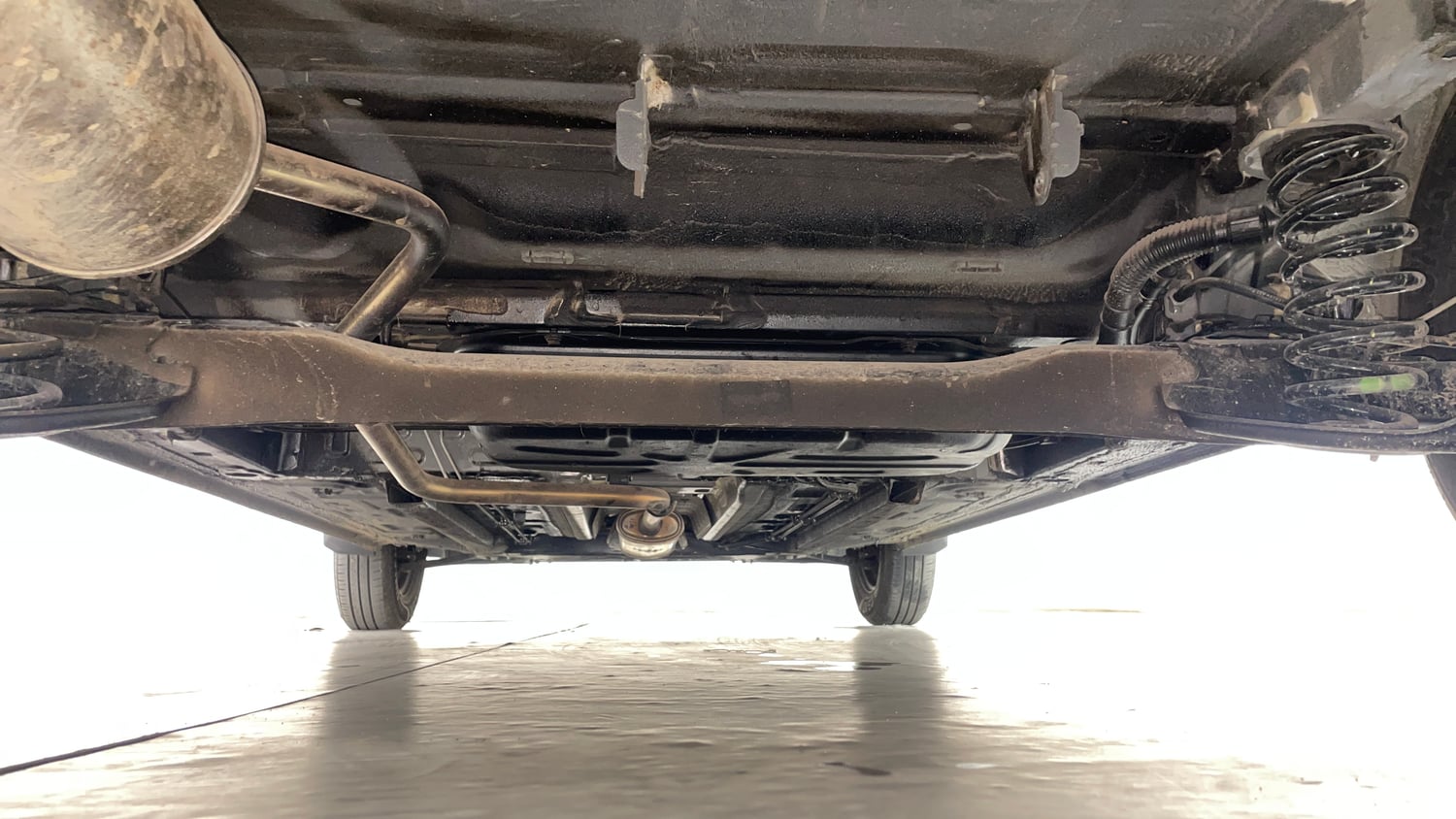 Used 2026 Renault Triber Evolution Petrol Manual extra REAR UNDERBODY VIEW (TAKEN FROM REAR)