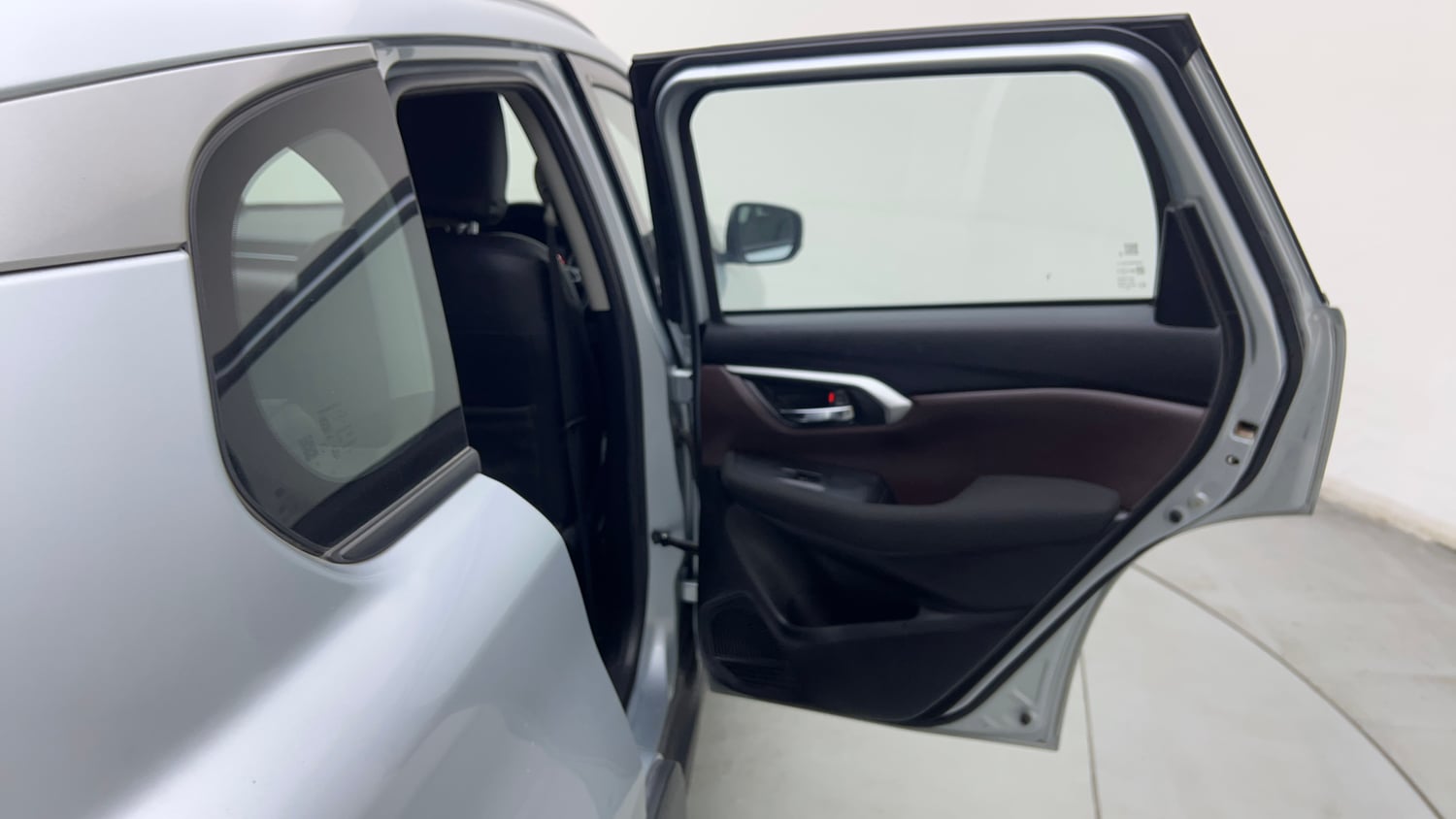 Used 2024 Maruti Suzuki Grand Vitara Delta Smart Hybrid Petrol Manual interior RIGHT REAR DOOR OPEN VIEW