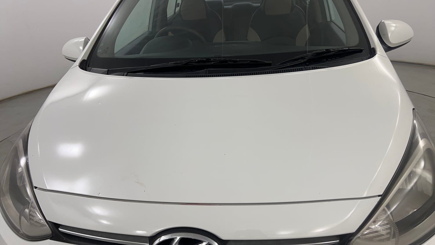Used 2015 Hyundai Xcent Base 1.2 Petrol Manual dents MINOR SCRATCH