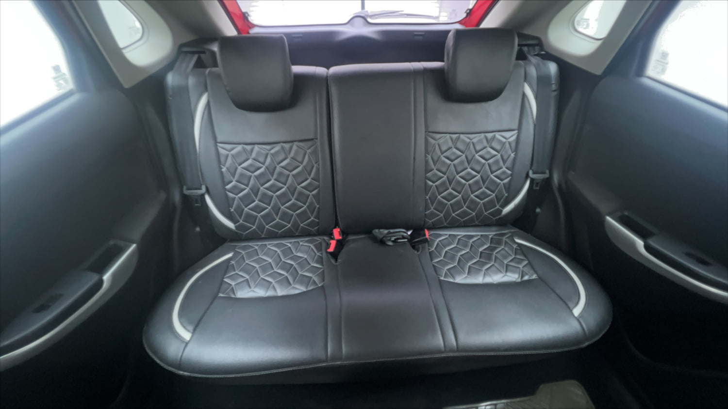Used 2016 Maruti Suzuki Baleno Alpha 1.2 Petrol Manual interior REAR SEAT CONDITION VIEW