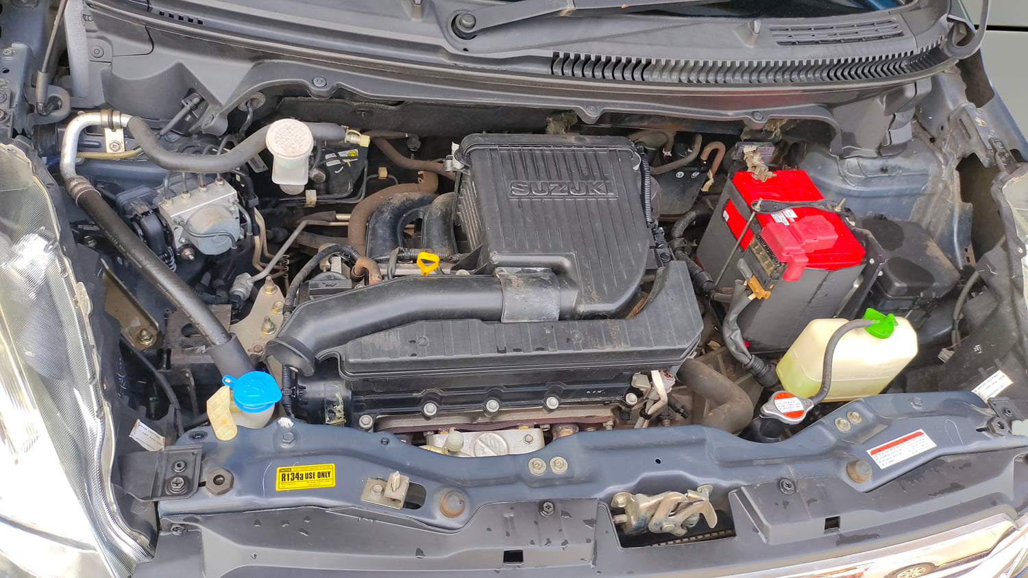 Used 2016 Maruti Suzuki Ertiga VXI Petrol Manual engine ENGINE RIGHT SIDE VIEW