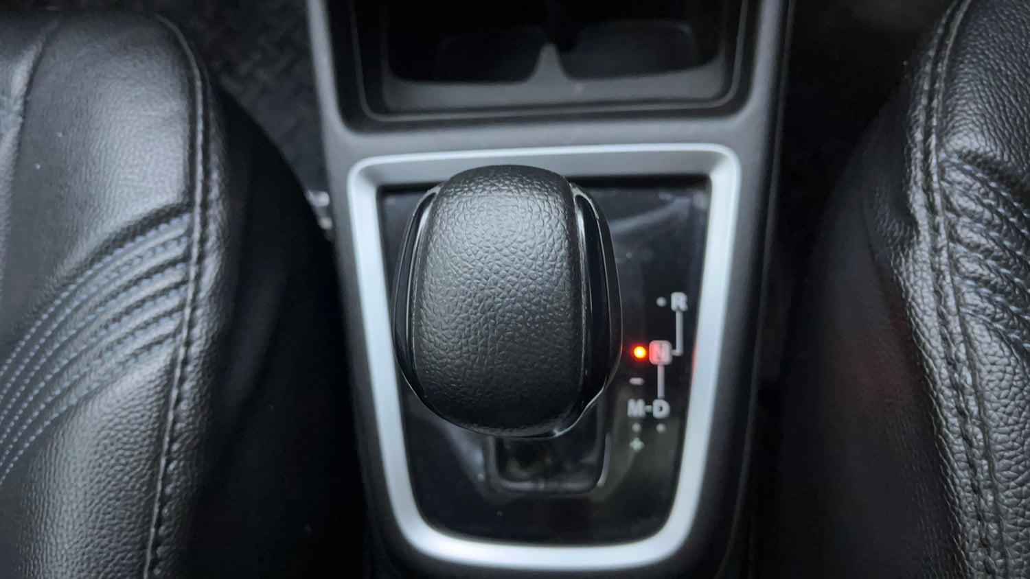 Used 2022 Maruti Suzuki Swift VXi AMT Petrol Automatic interior GEAR  KNOB VIEW