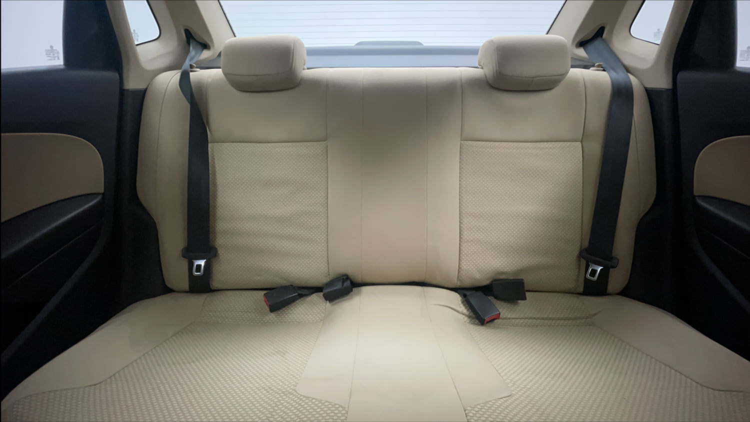 Used 2016 Volkswagen Ameo Highline1.2L (P) Petrol Manual interior REAR SEAT CONDITION VIEW