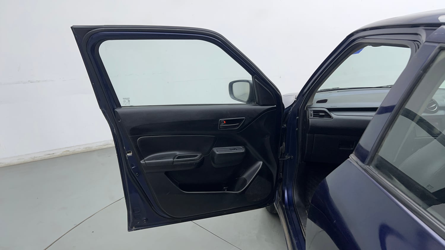 Used 2018 Maruti Suzuki Swift LXI CNG (Outside Fitted) Cng Manual interior LEFT FRONT DOOR OPEN VIEW