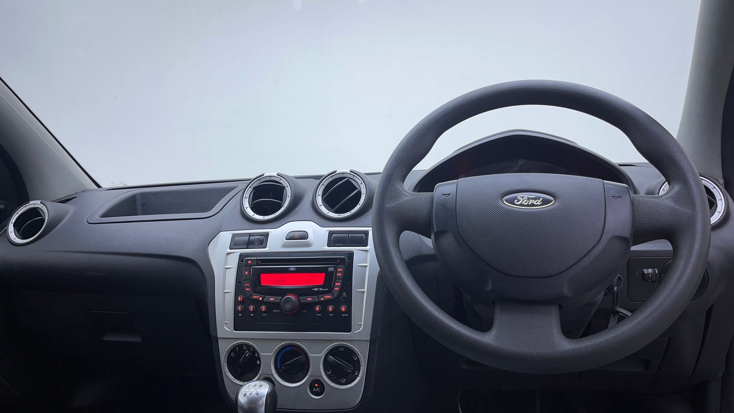 Used 2012 Ford Figo Duratorq Diesel ZXI 1.4 Diesel Manual interior DASHBOARD VIEW
