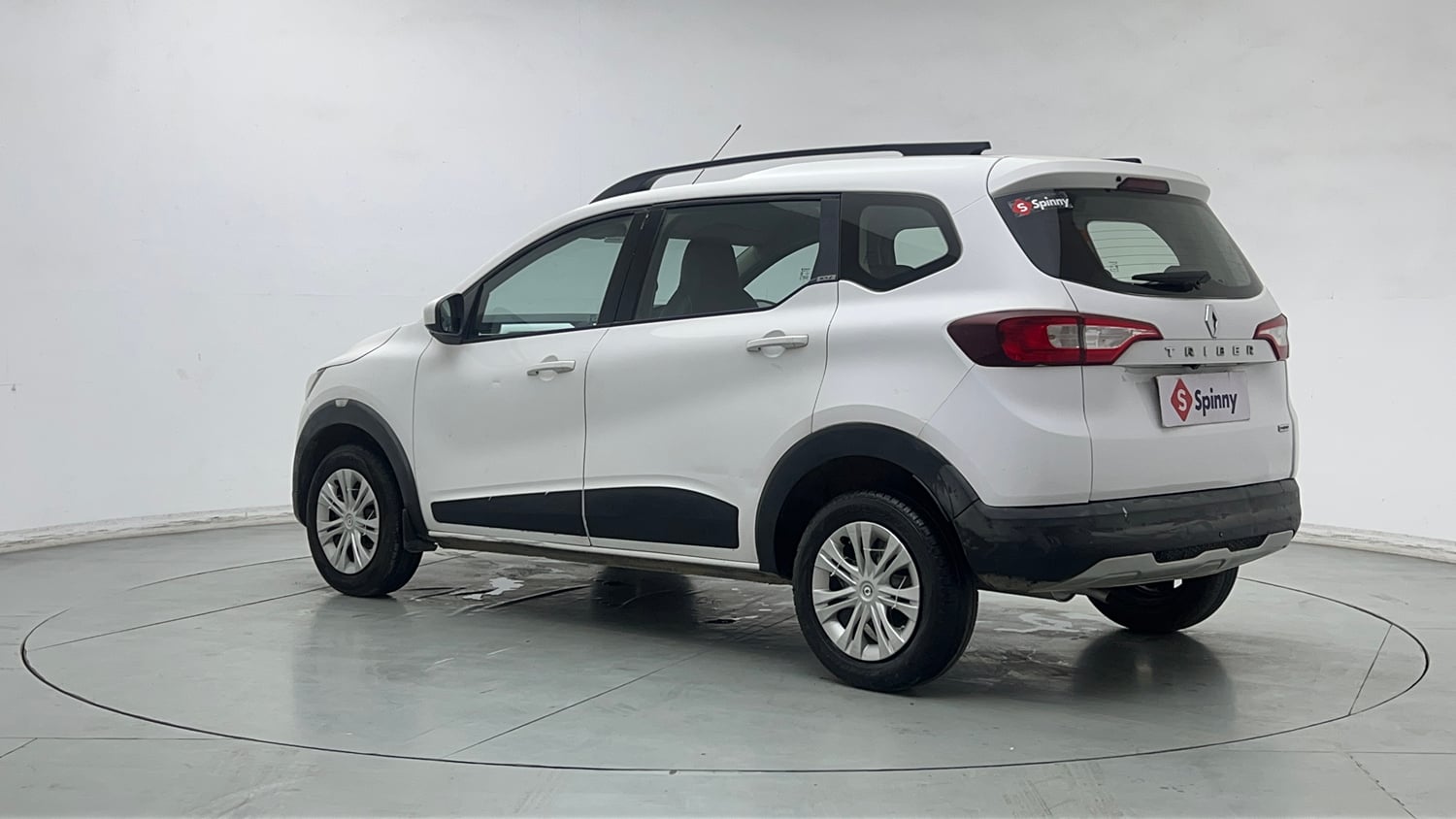 Used 2020 Renault Triber RXZ Petrol Manual exterior LEFT REAR CORNER VIEW