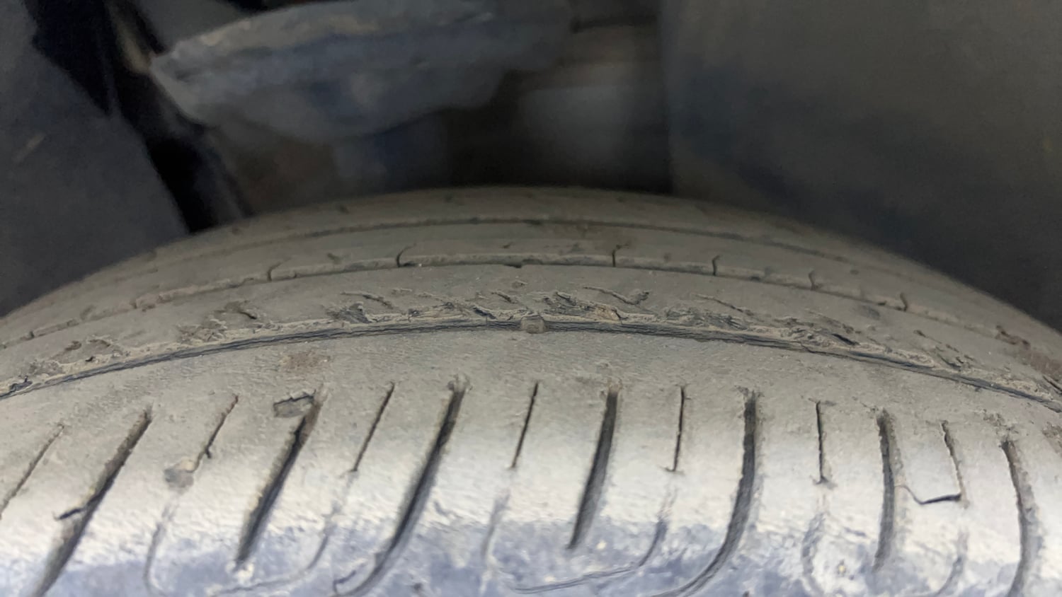 Used 2022 Volkswagen Taigun GT Plus 1.5 TSI DSG Petrol Automatic tyres RIGHT FRONT TYRE TREAD VIEW