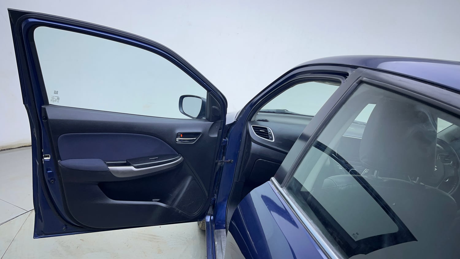 Used 2020 Maruti Suzuki Baleno Zeta Petrol Manual interior LEFT FRONT DOOR OPEN VIEW