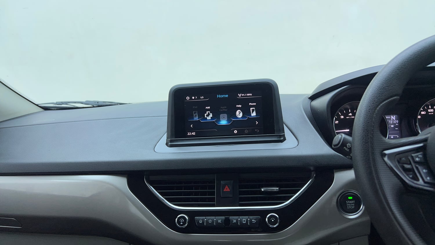 Used 2019 Tata Nexon XZA Plus Diesel Dual Tone Diesel Automatic top_features Integrated (in-dash) music system