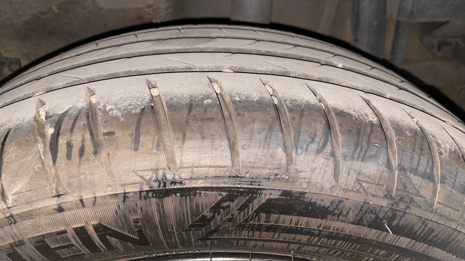 Used 2023 Tata Tiago XZ Plus Petrol Manual tyres LEFT REAR TYRE TREAD VIEW