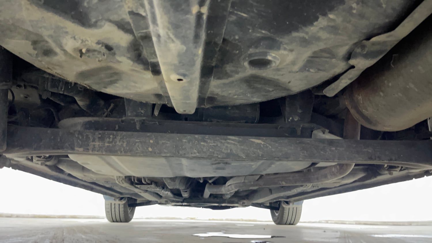 Used 2013 Hyundai i20 Sportz 1.2 Petrol Manual extra REAR UNDERBODY VIEW (TAKEN FROM REAR)