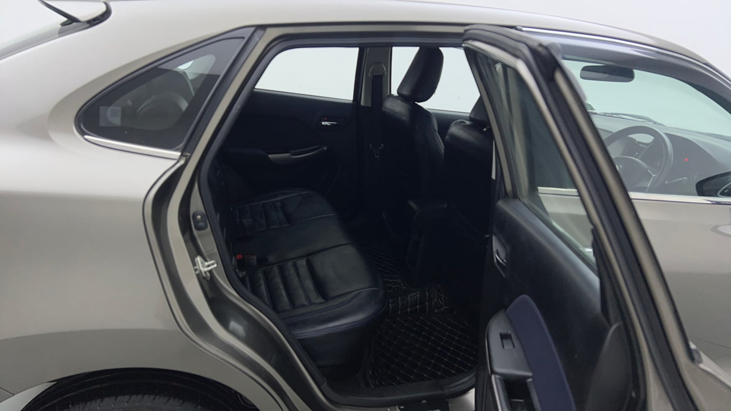 Used 2020 Maruti Suzuki Baleno Delta Petrol Manual interior RIGHT SIDE REAR DOOR CABIN VIEW