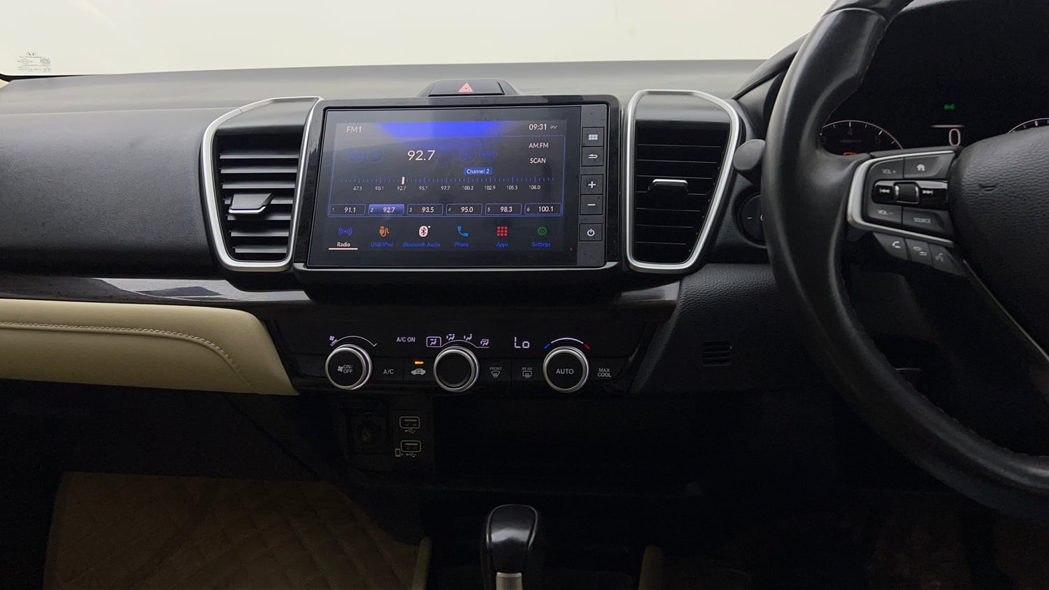 Used 2022 Honda City ZX CVT Petrol Petrol Automatic interior MUSIC SYSTEM & AC CONTROL VIEW