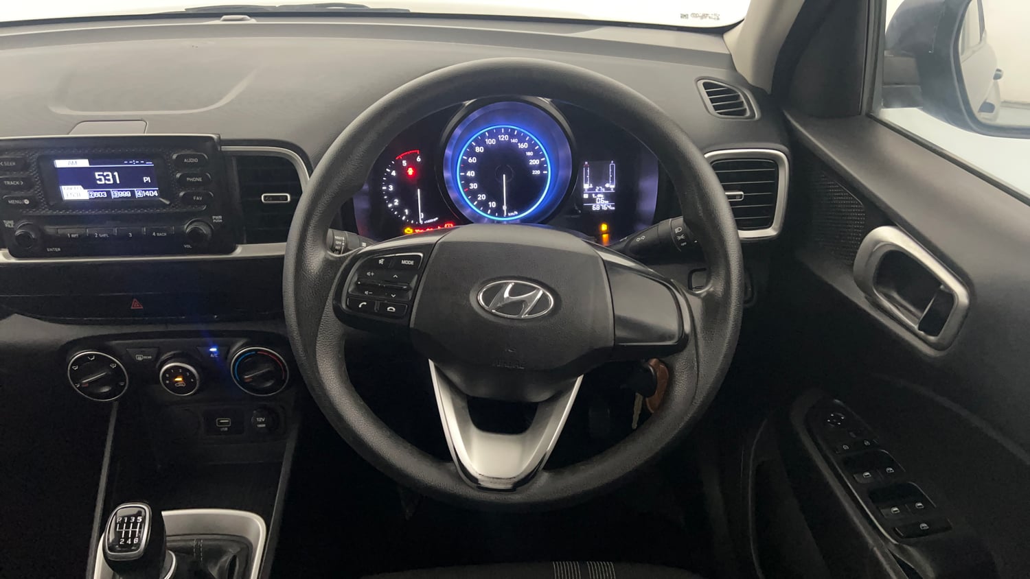 Used 2020 Hyundai Venue S 1.4 CRDi Diesel Manual interior STEERING VIEW