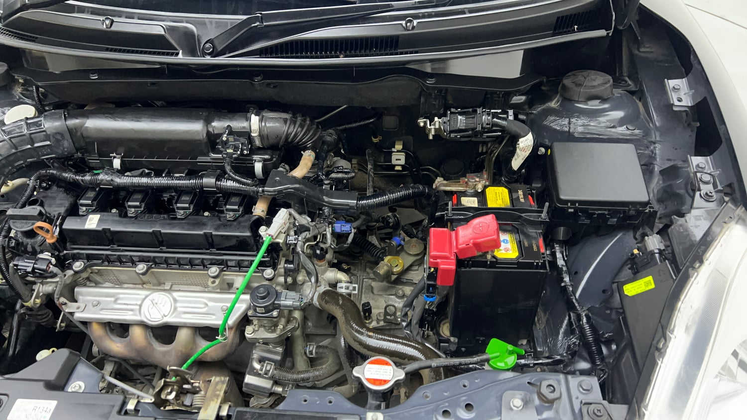 Used 2023 Maruti Suzuki Swift ZXi Petrol Manual engine ENGINE LEFT SIDE VIEW