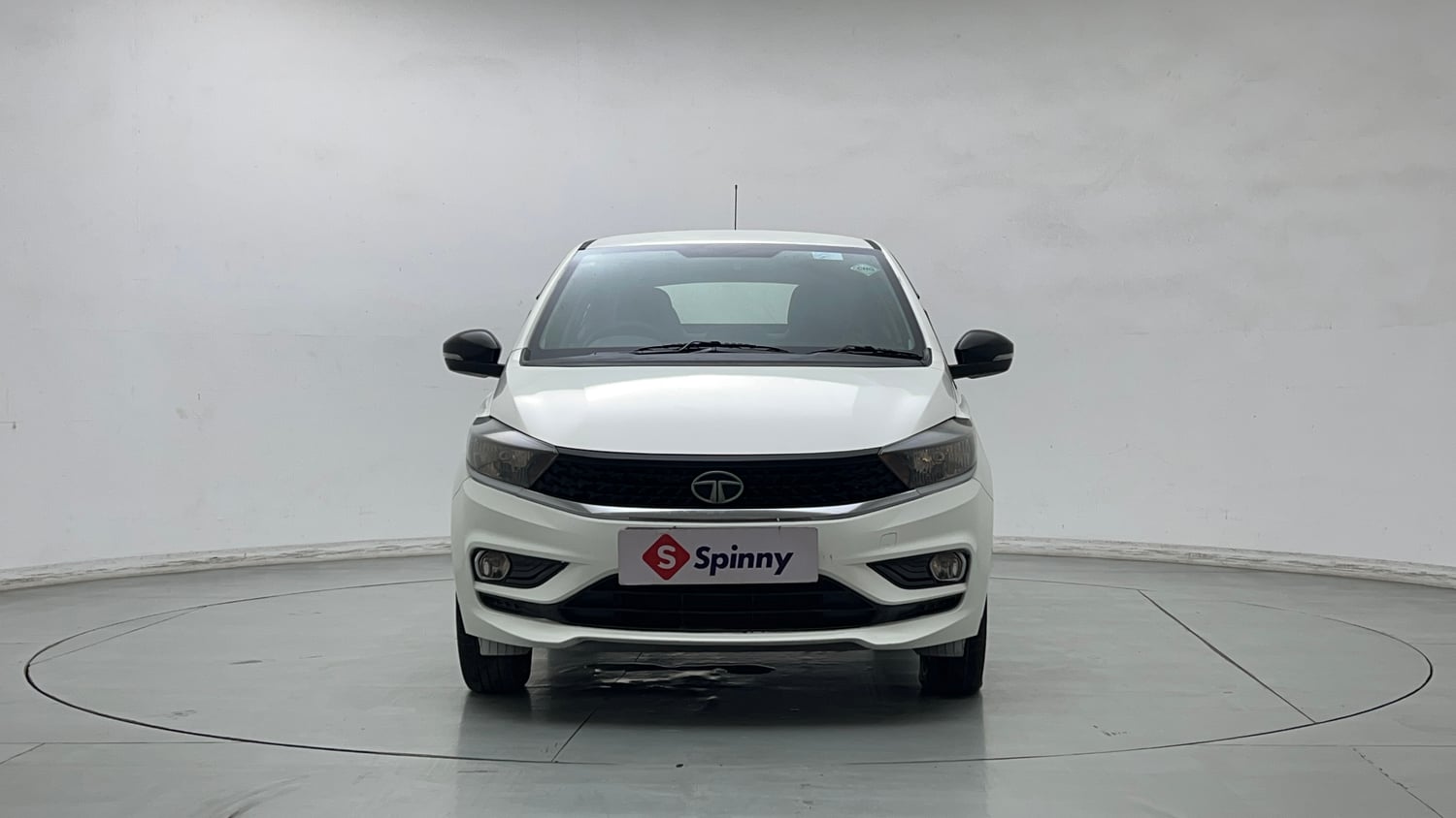 Used 2022 Tata Tigor XZ CNG Cng Manual exterior FRONT VIEW