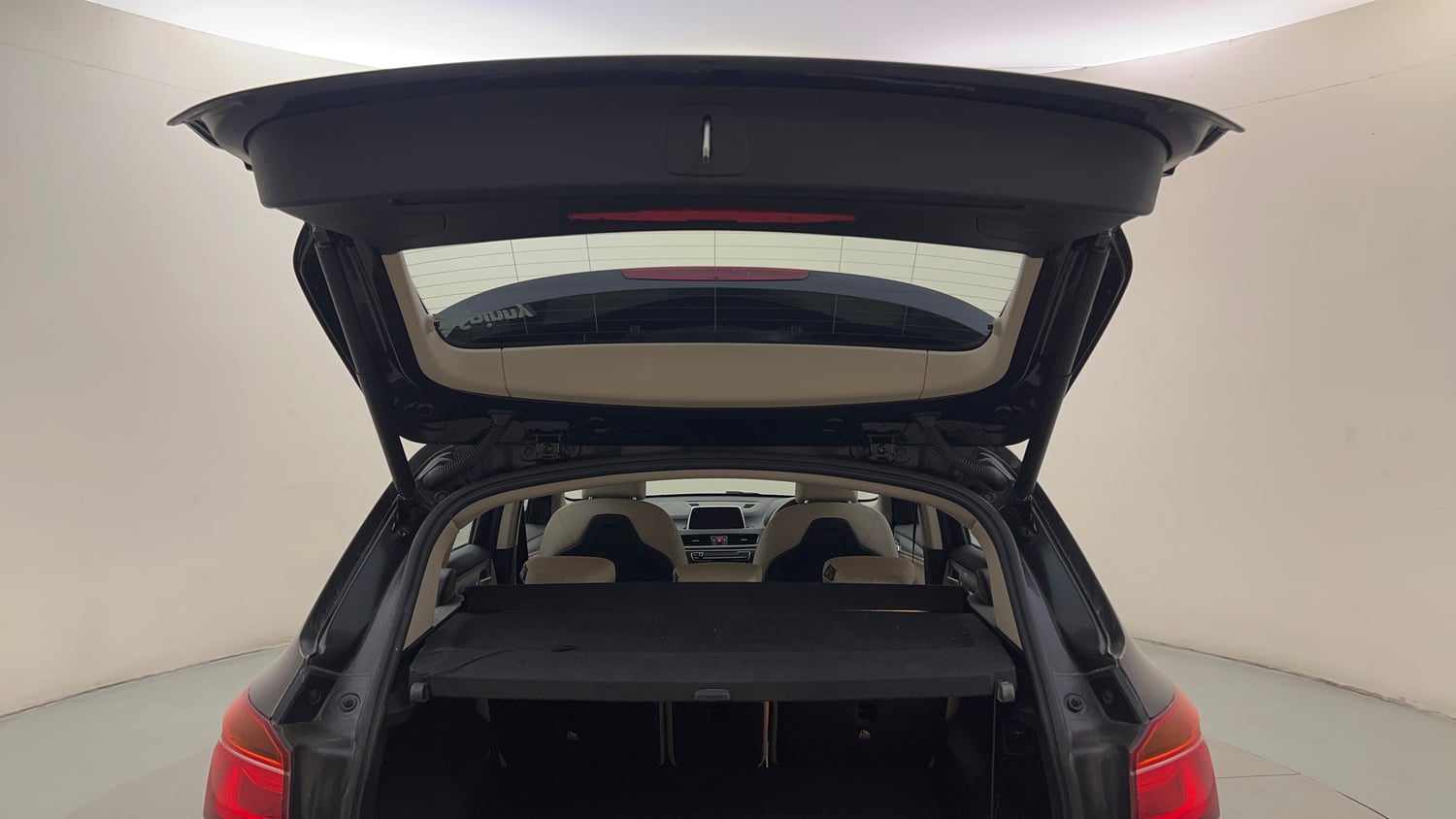 Used 2019 BMW X1 sDrive20i xLine Petrol Automatic interior DICKY DOOR OPEN VIEW
