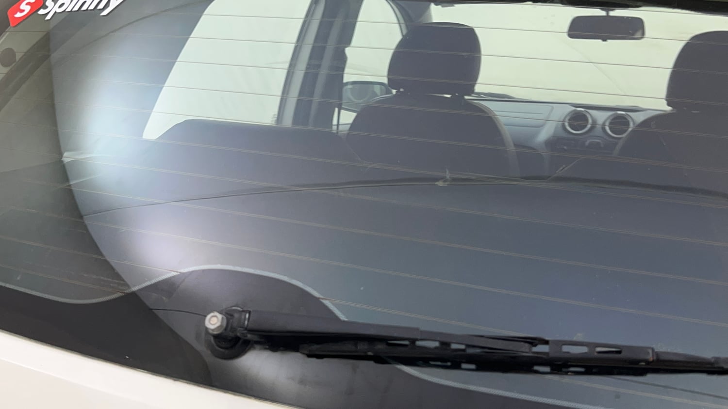 Used 2013 Ford Figo Duratec Petrol Titanium 1.2 Petrol Manual top_features Rear wiper