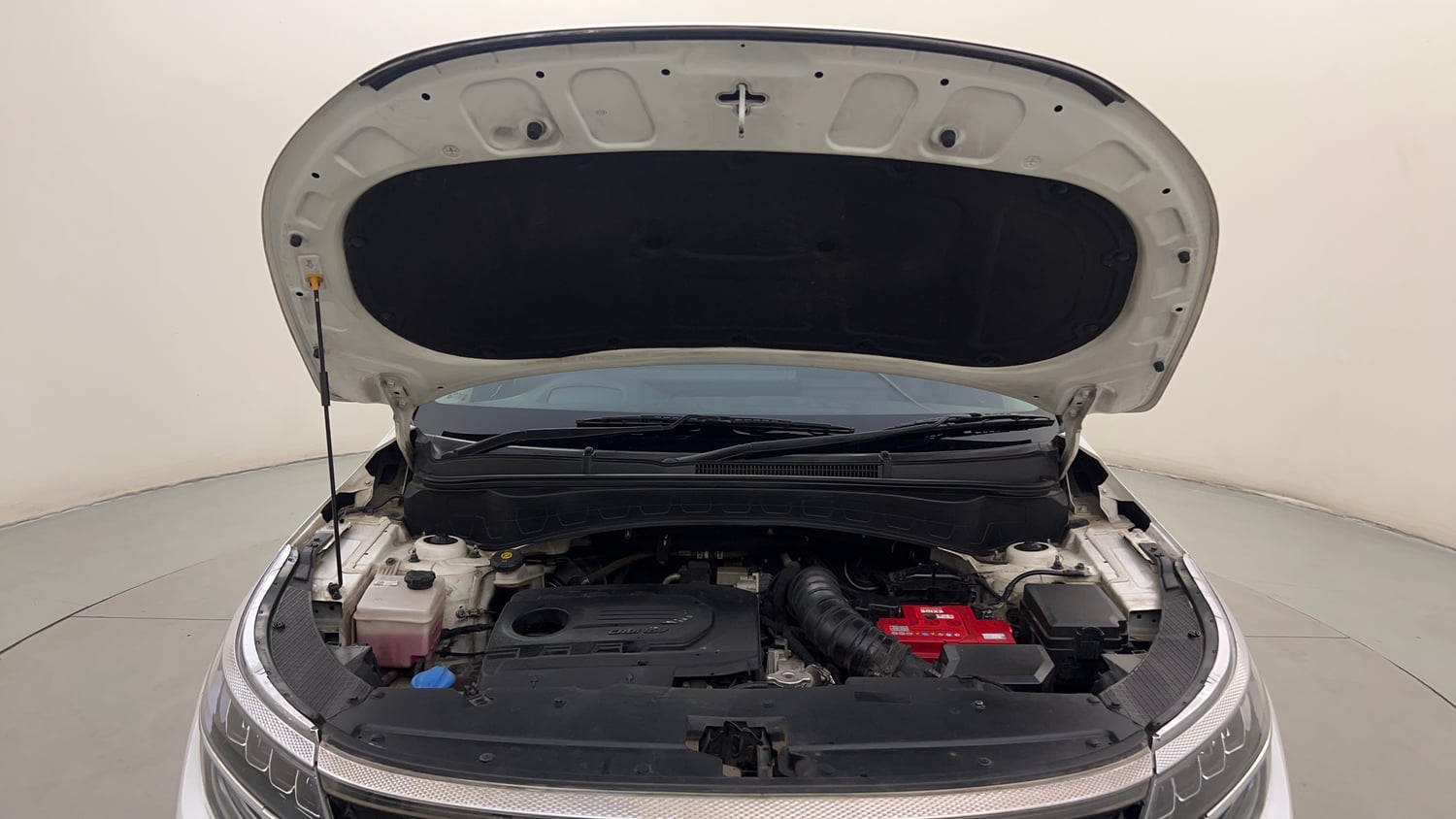 Used 2021 Kia Seltos GTX Plus AT 1.5 Diesel Diesel Automatic engine ENGINE & BONNET OPEN FRONT VIEW
